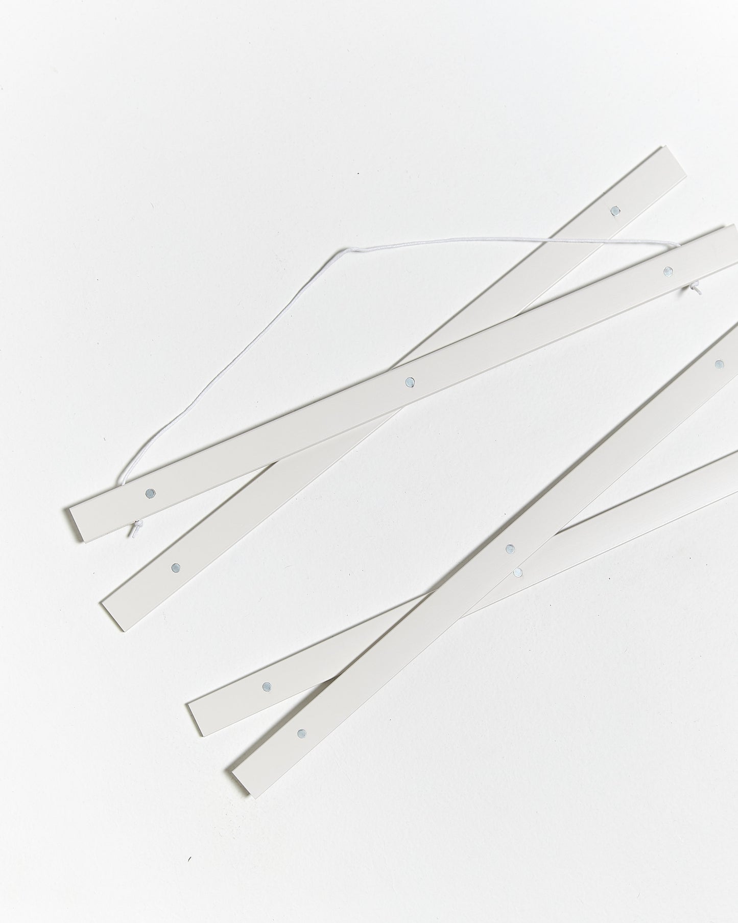 Stecche per poster di legno e colore bianco da 70cm