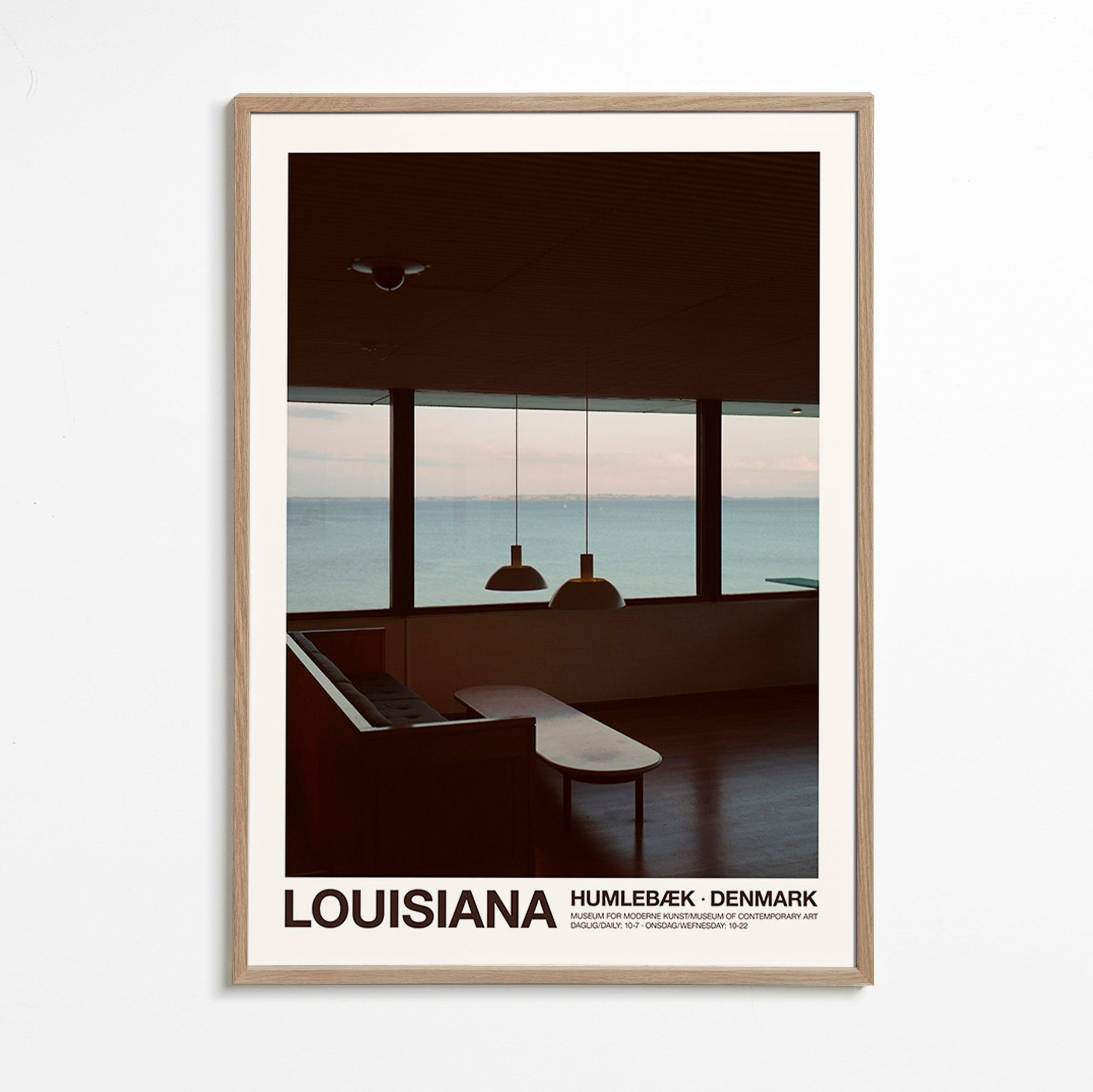 Quadro di città con vista sul mare