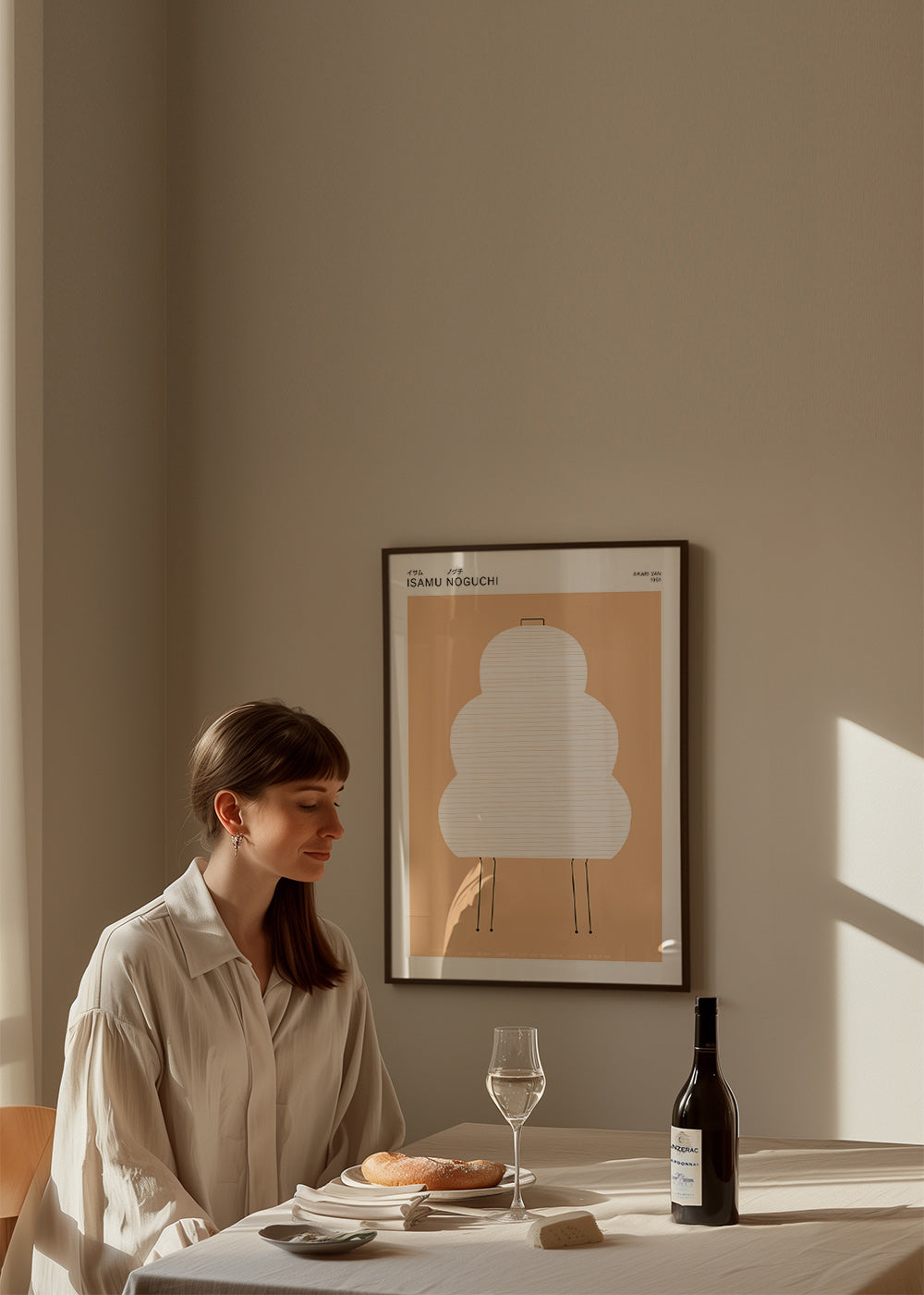 Illustrazione Noguchi Akari a linee minimaliste