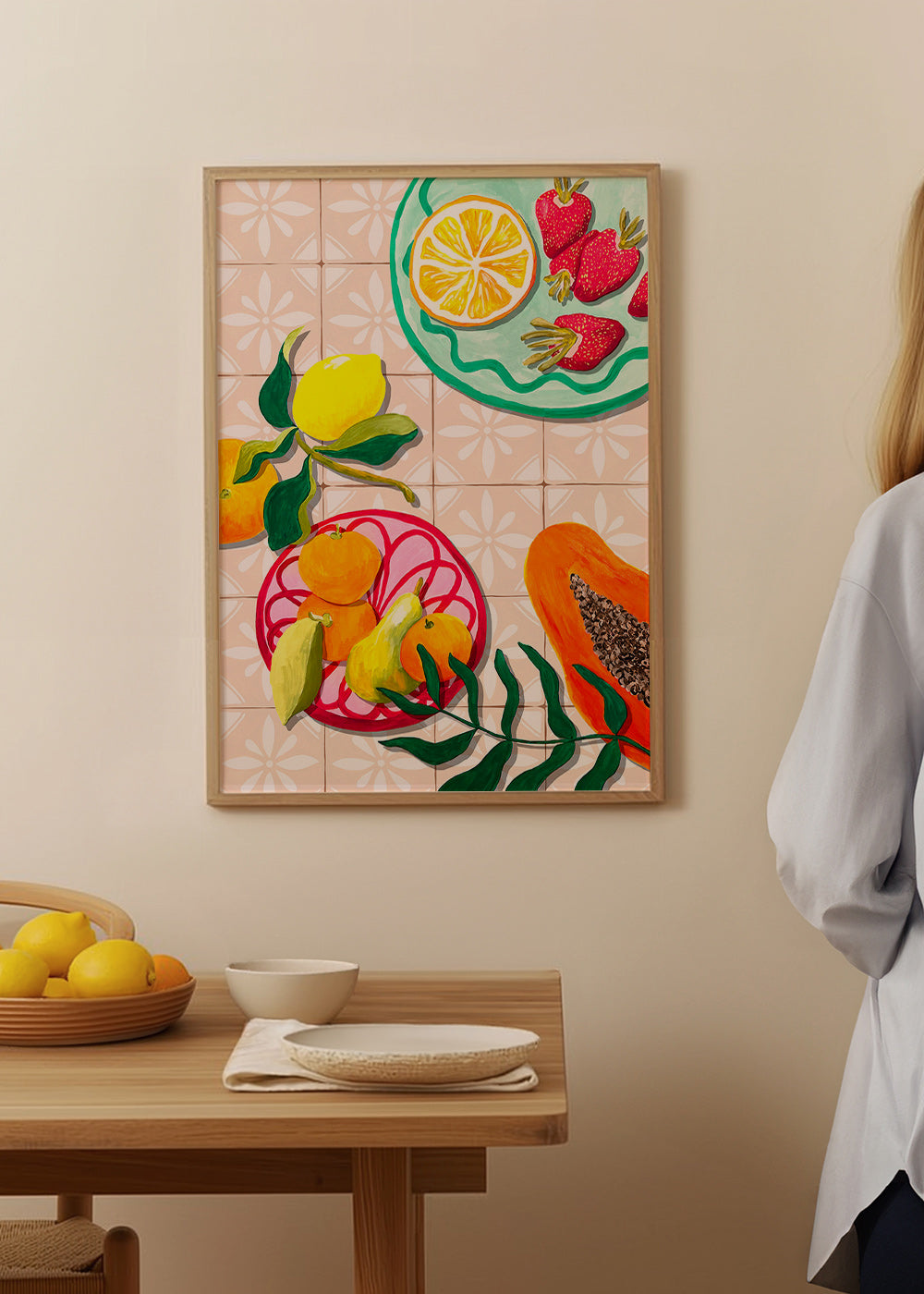 Arte da cucina con frutta e ceramica