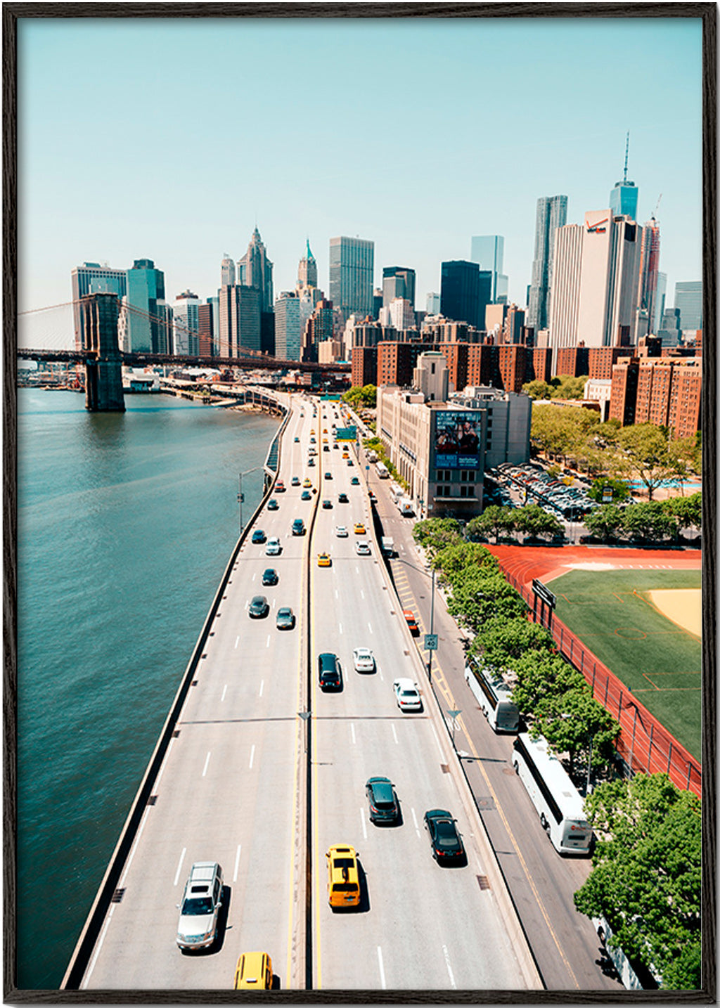 Poster di viaggio: skyline e ponte visti dall'alto – Black Frame