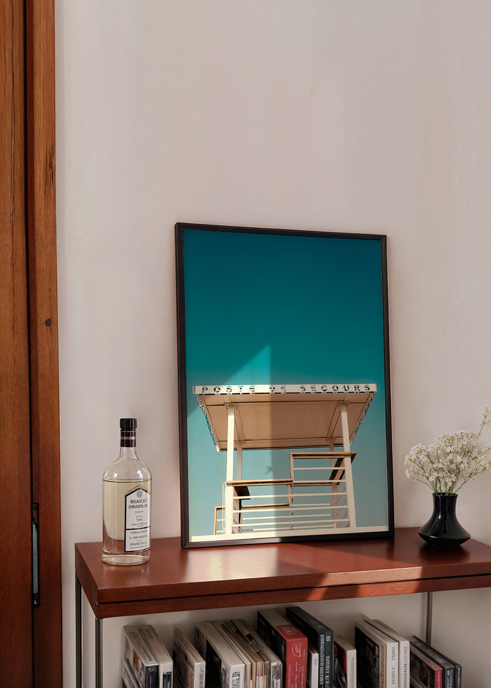 Fotografia torre di salvataggio e cielo – Product1
