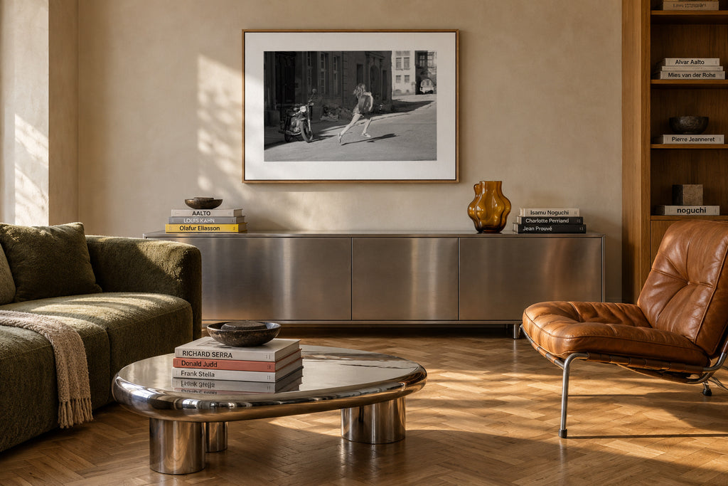 Freedom from the series Childhoods - Framed canvas in an interior