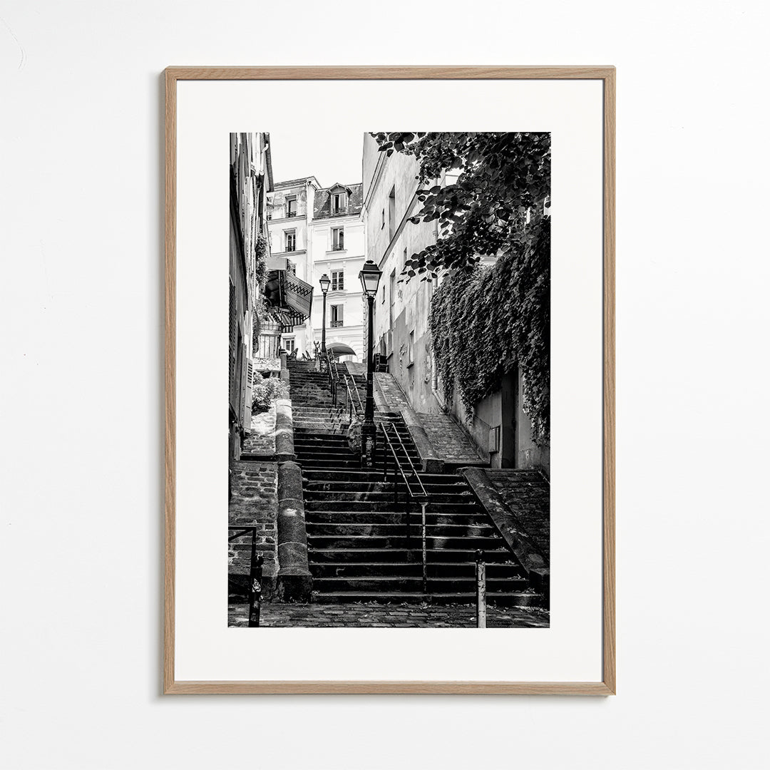 Black Montmartre - Paris Step by Step