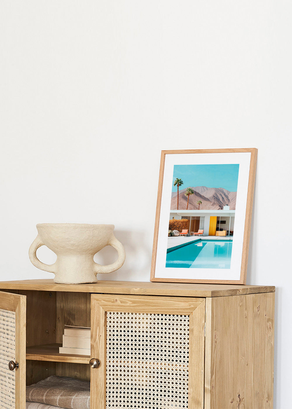 Paesaggio con piscina e palme – Product1