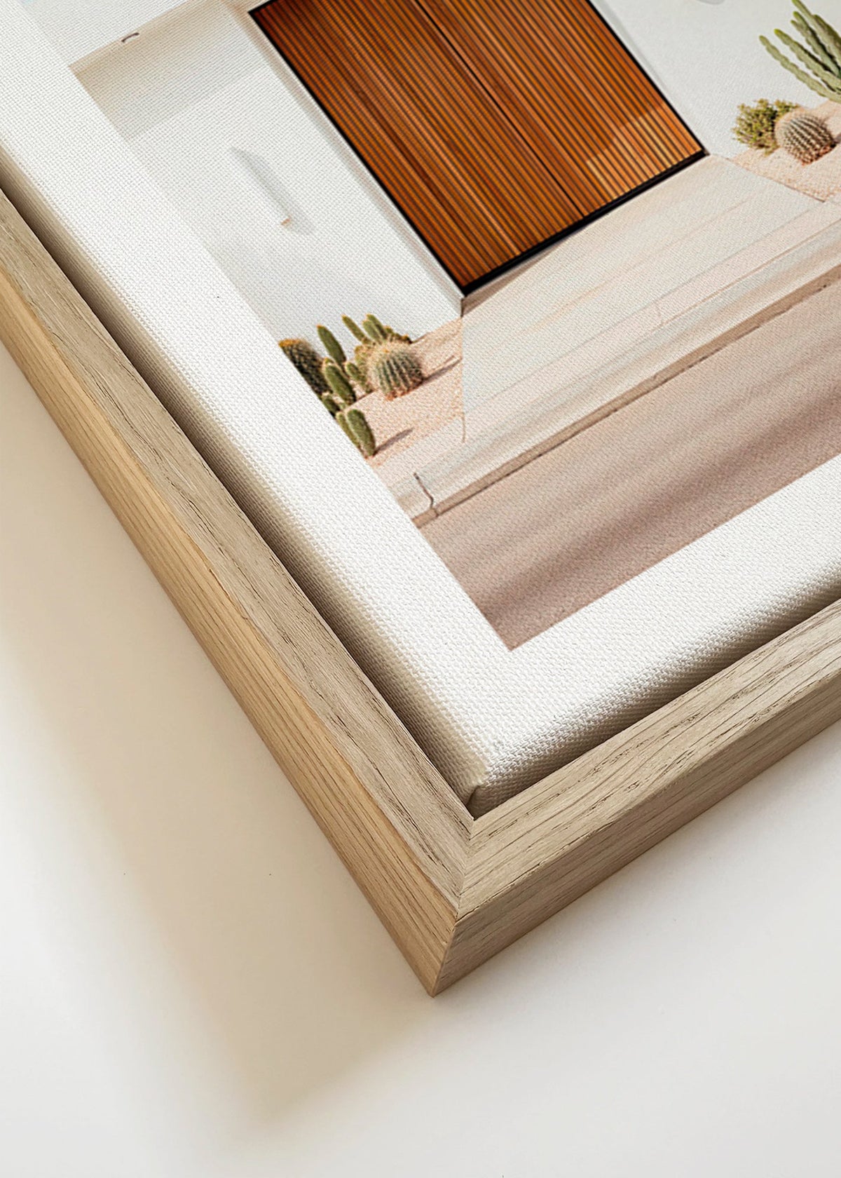 Fotografia architettonica con porta a lamelle – Canvas detail