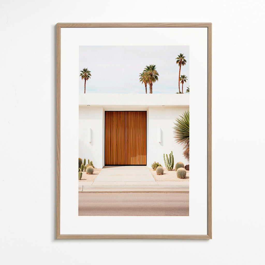 Fotografia architettonica con porta a lamelle – Oak Frame