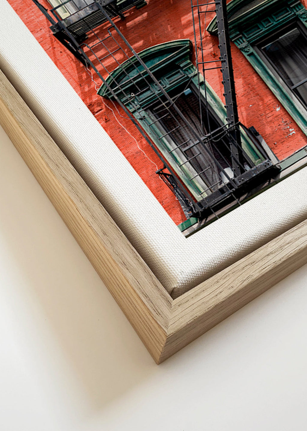 Quadro città: facciata di NY con scala antincendio – Canvas detail