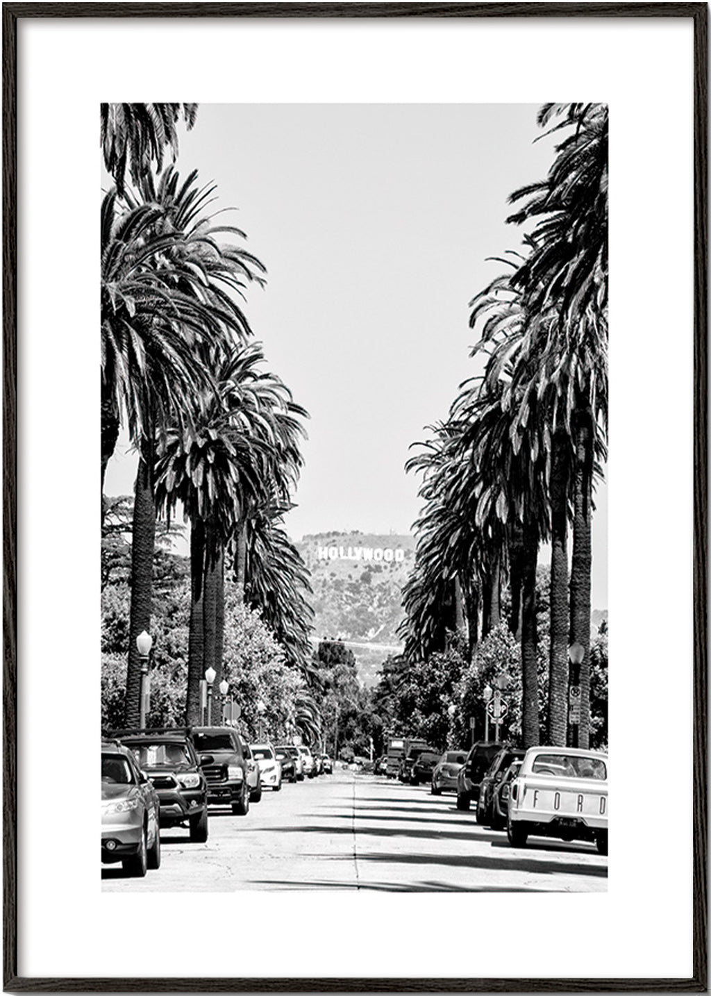 Poster di città: strada con palme a Hollywood in bianco e nero – Black Frame