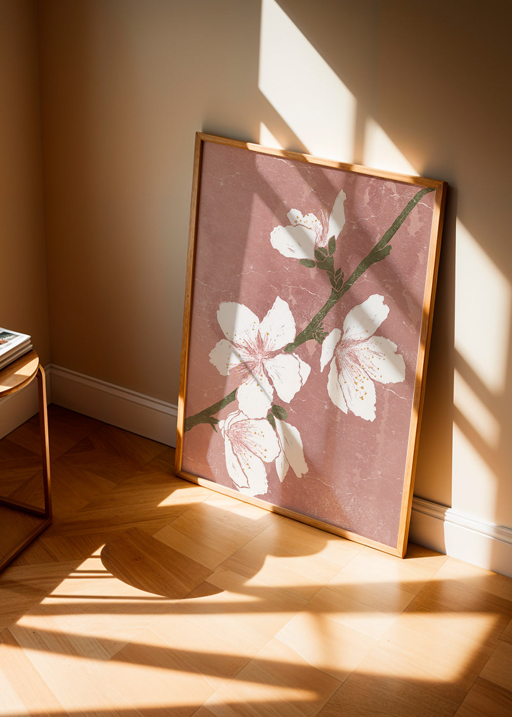 Lámina botánica con flor sobre fondo rosa – Product3