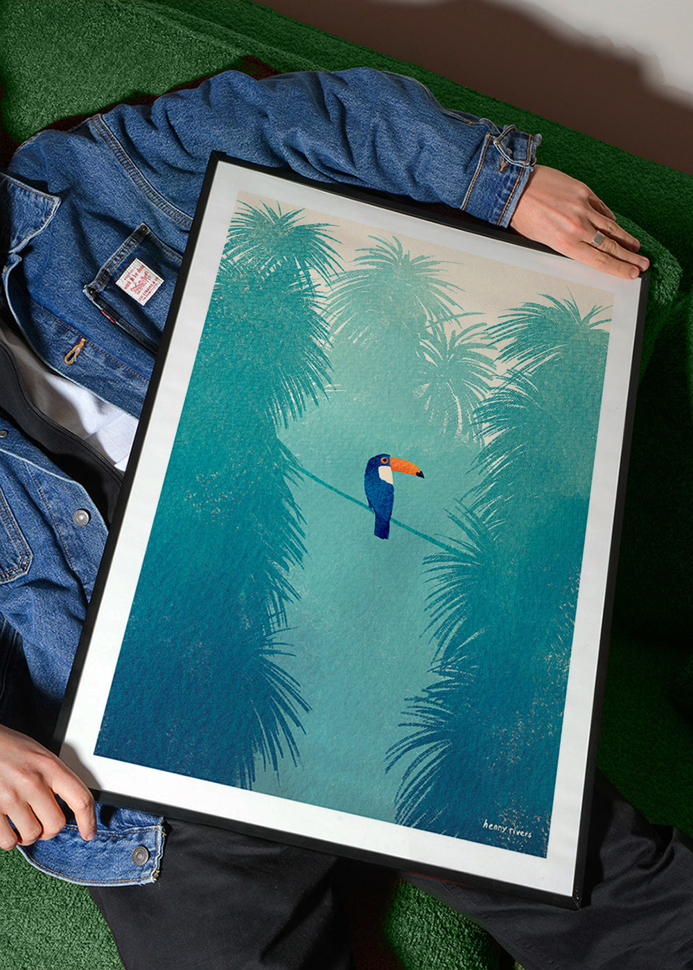 Tucano su ramo tropicale – Product1