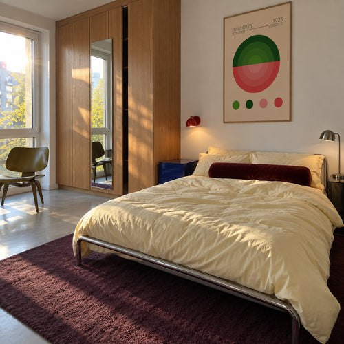 Bauhaus Yesil Daire - Framed poster in an interior