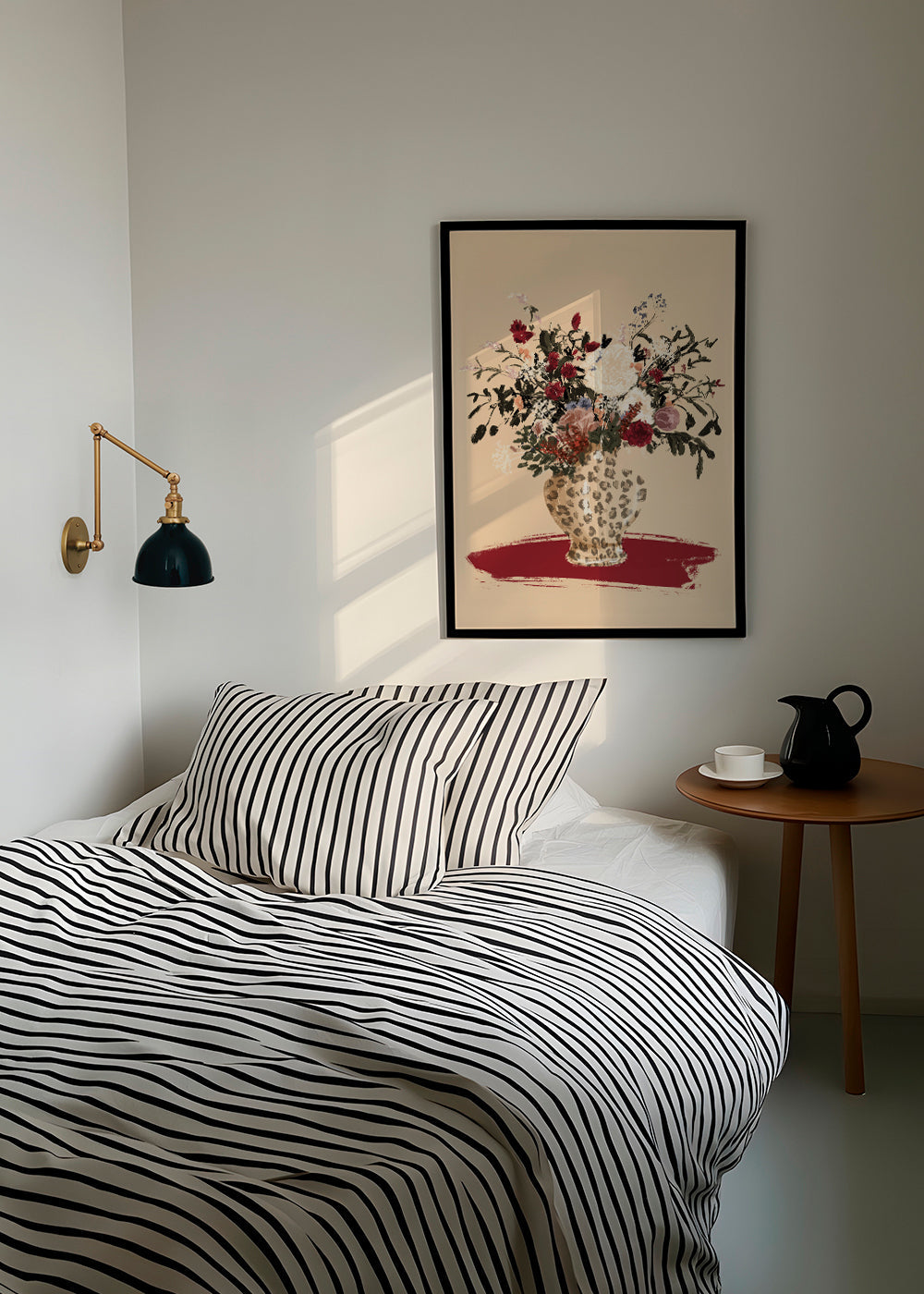 Illustrazione Flowers in a leopard vase