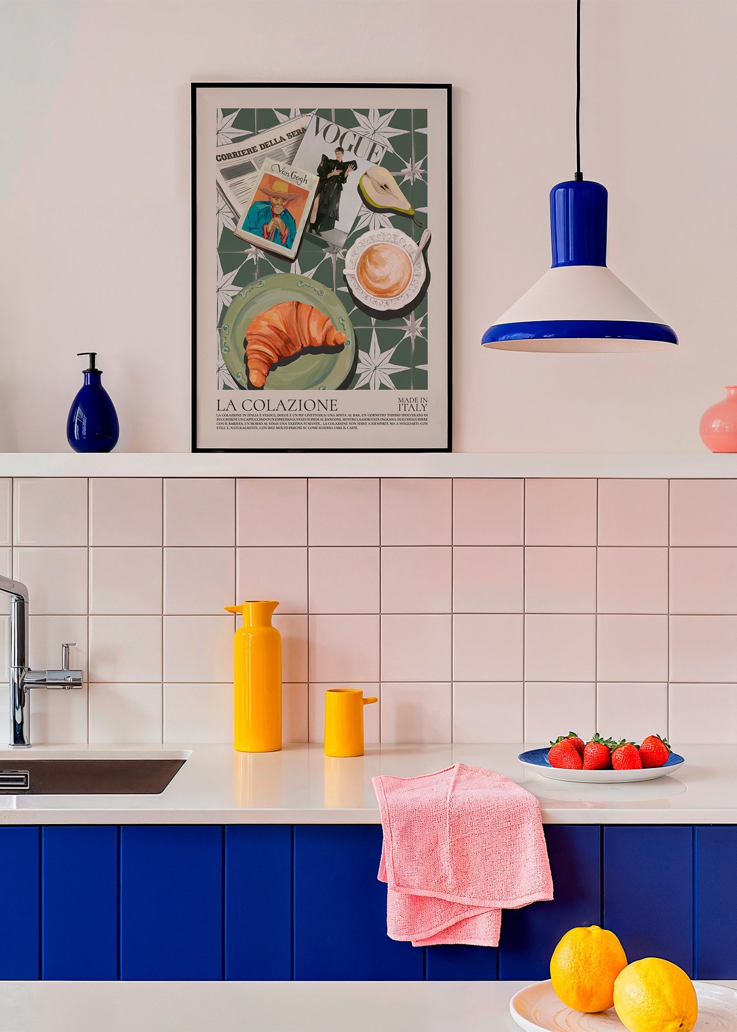 Quadro per cucina con cornetto e rivista