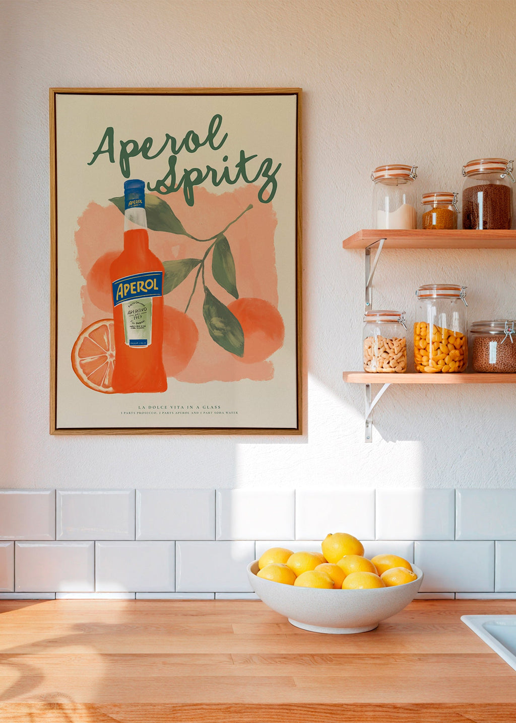Arte da cucina Aperol Spritz bottiglia e arance