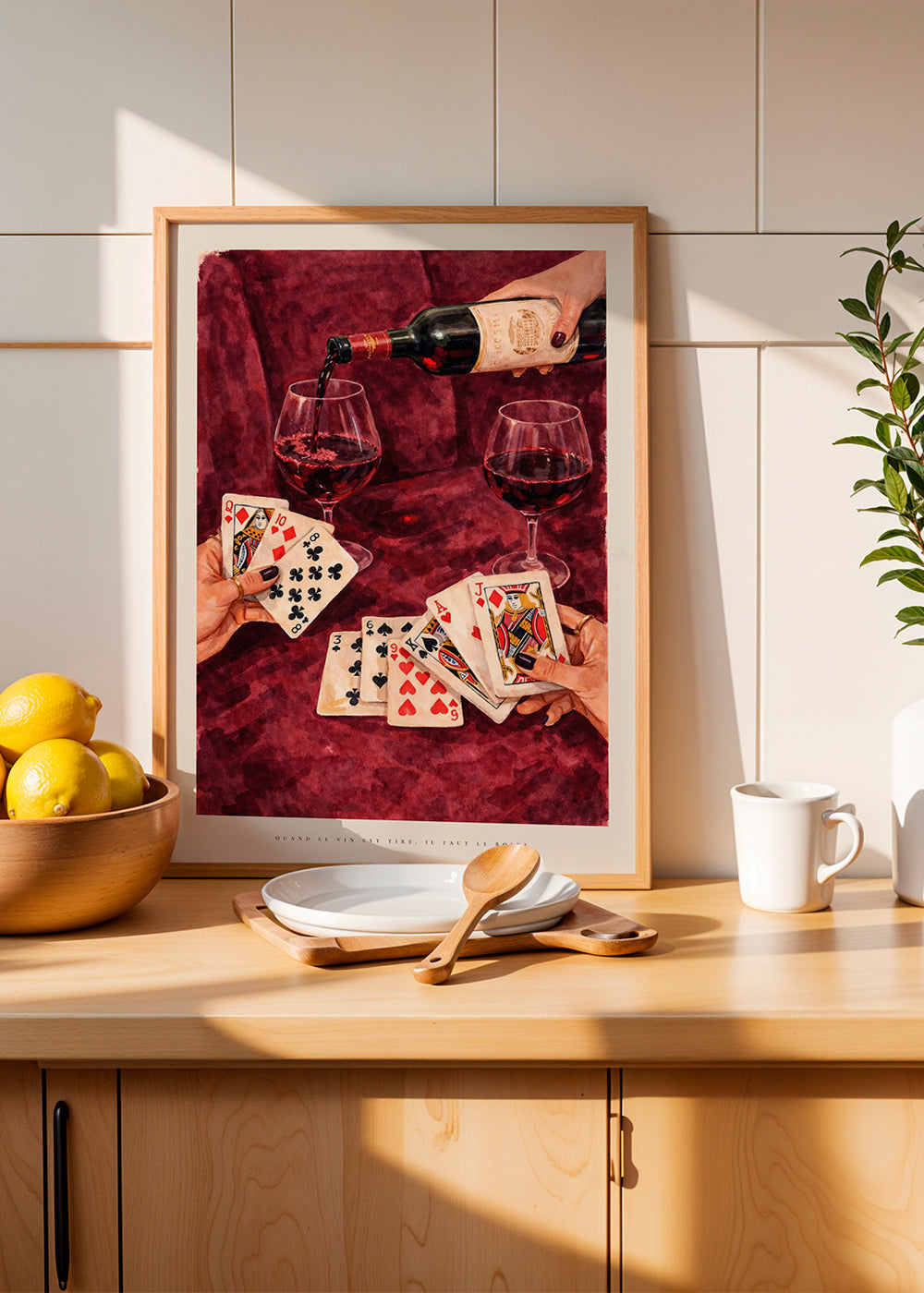 Arte da cucina con carte da gioco e vino rosso