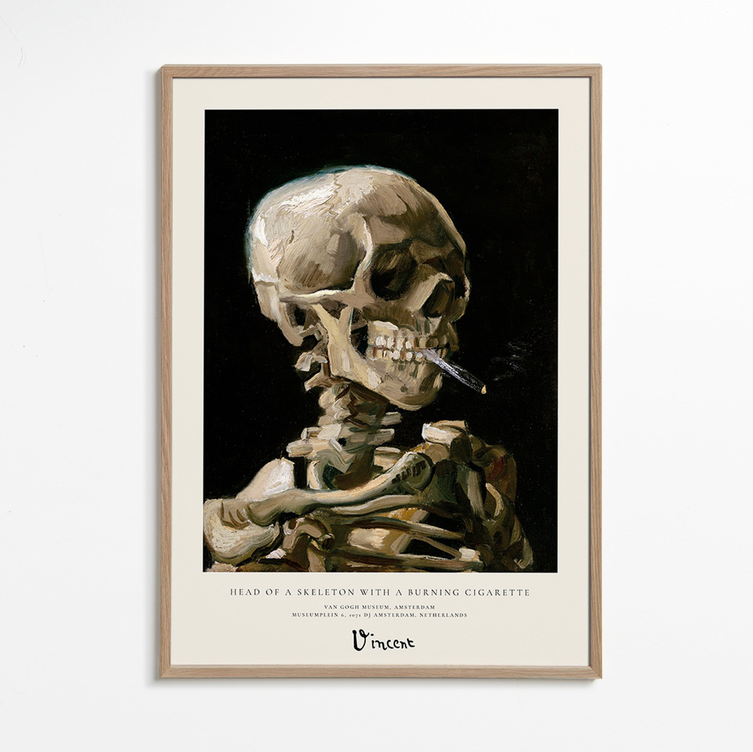 Calavera vintage con sigaretta accesa