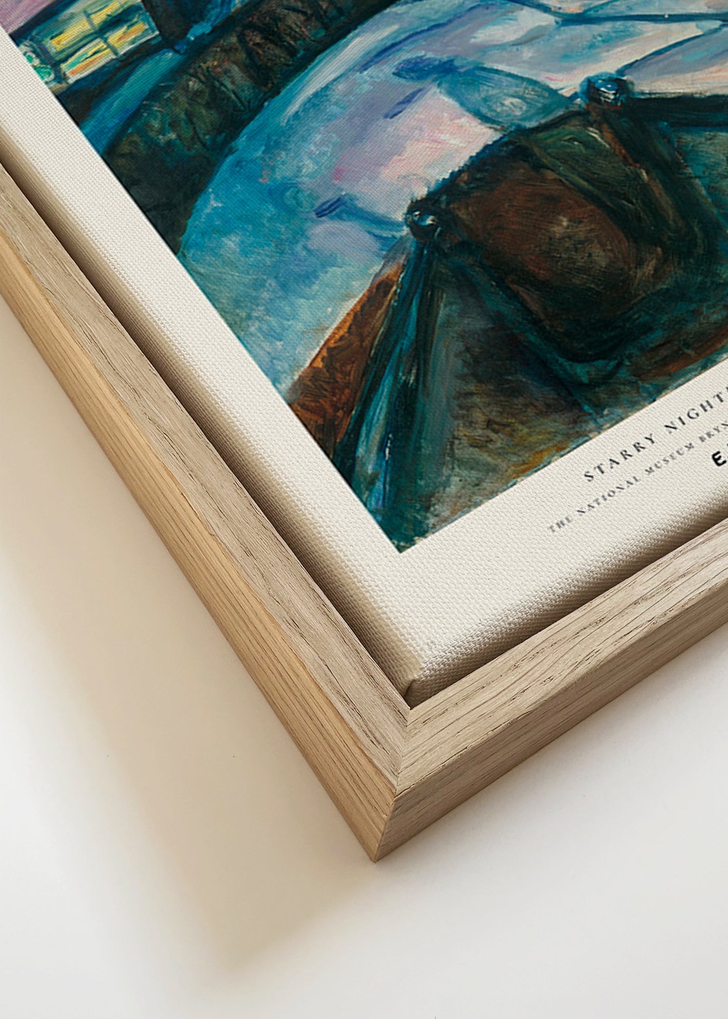 Quadro paesaggistico cielo stellato e colline innevate