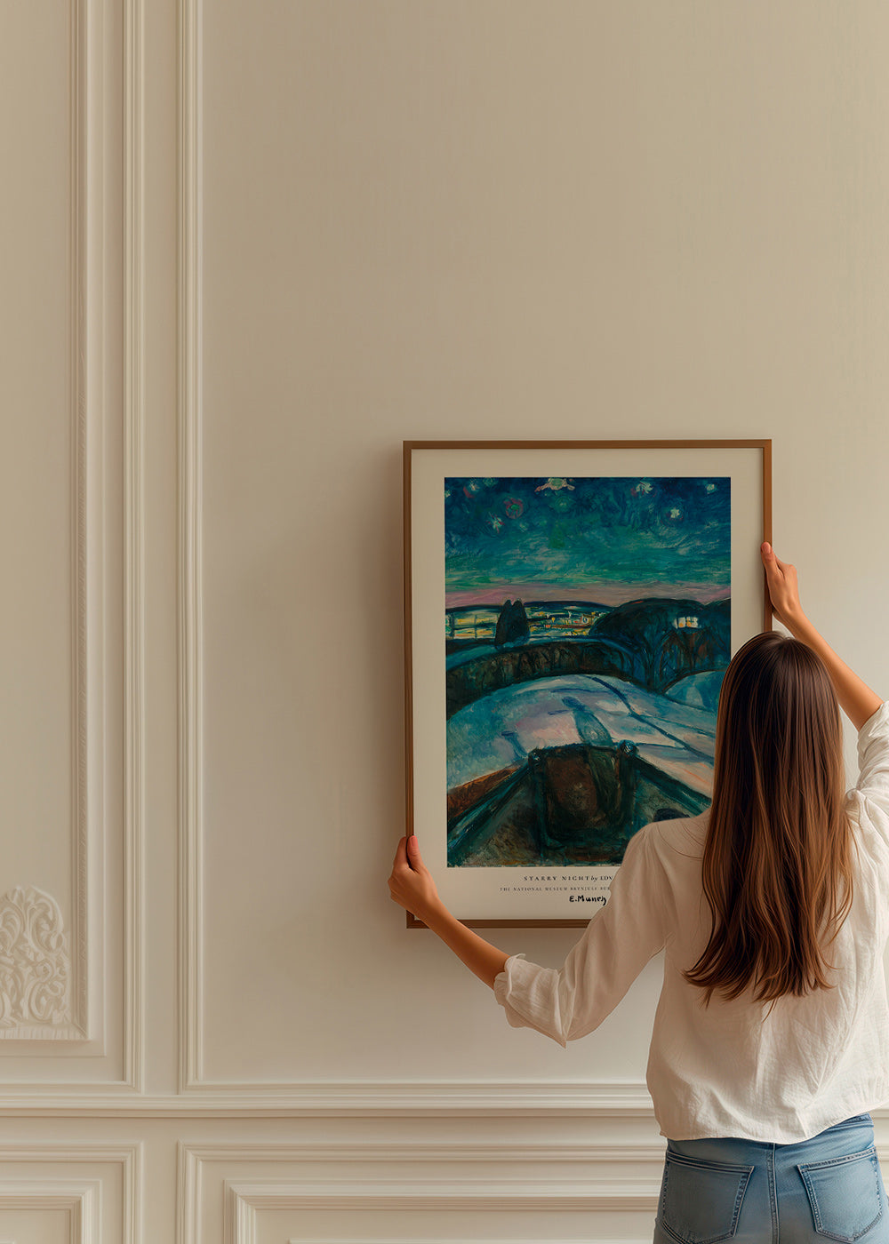 Quadro paesaggistico cielo stellato e colline innevate