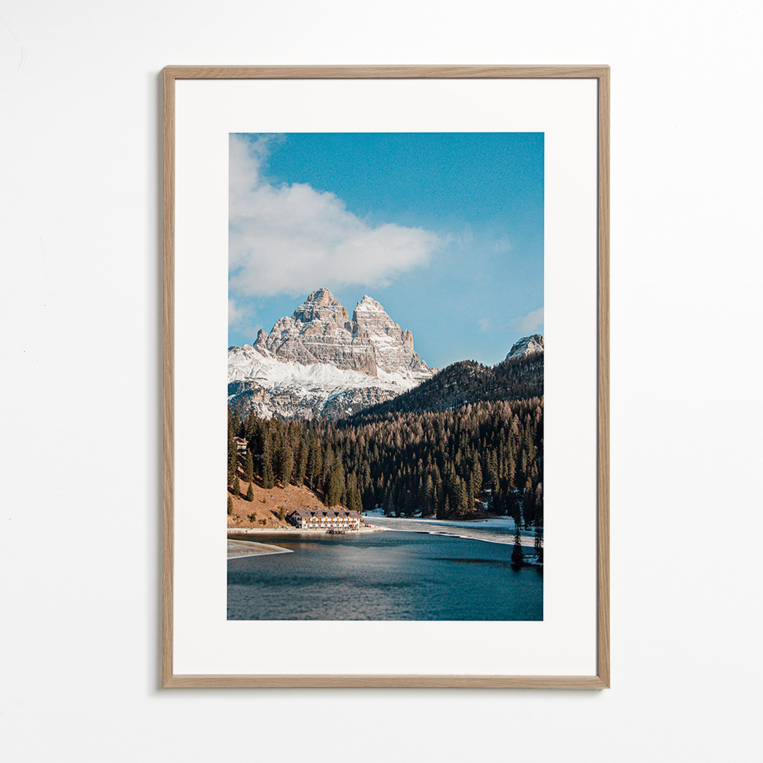Fotografia lago e cime