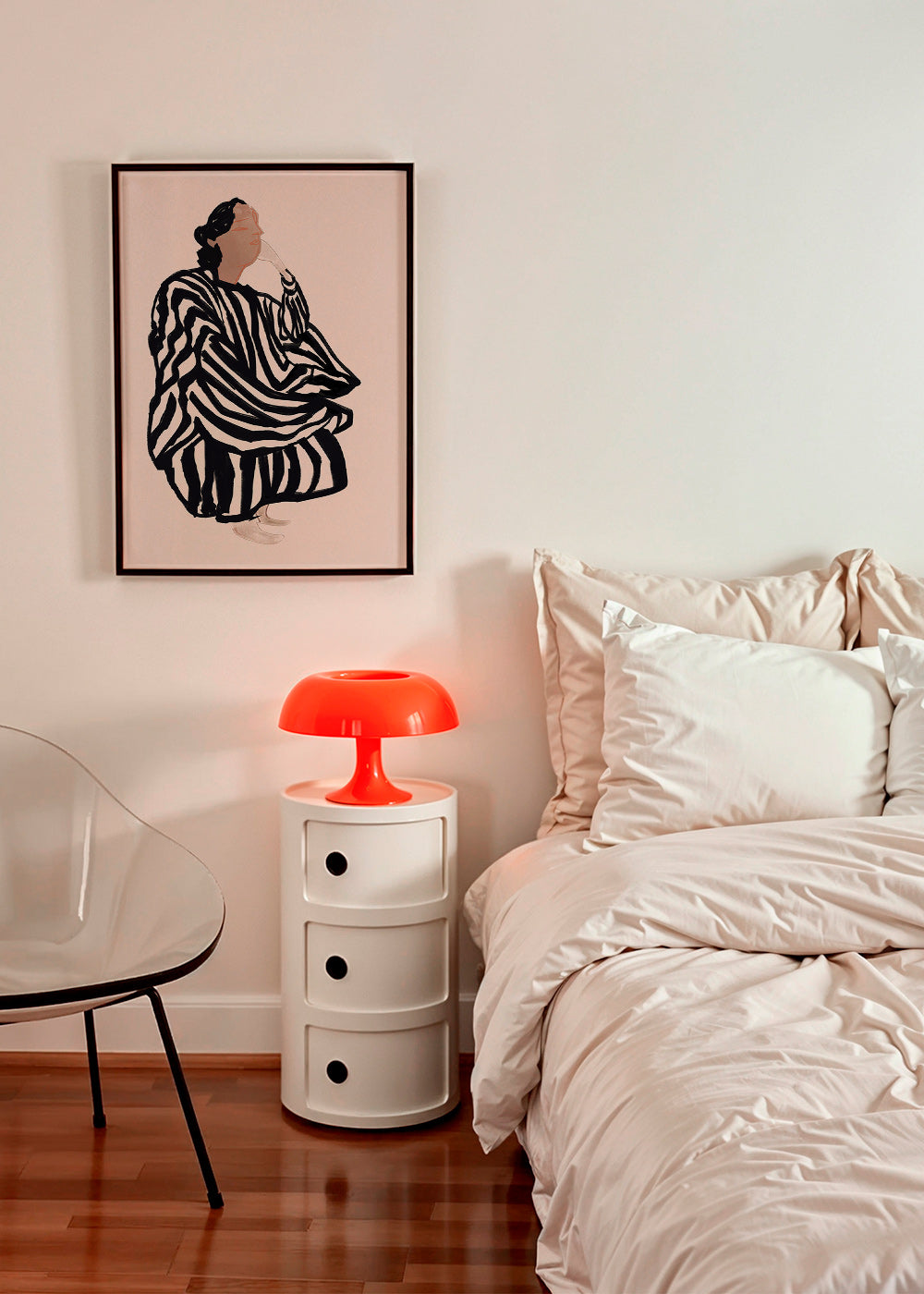 Ilustración de figura femenina con rayas gráficas – Product1