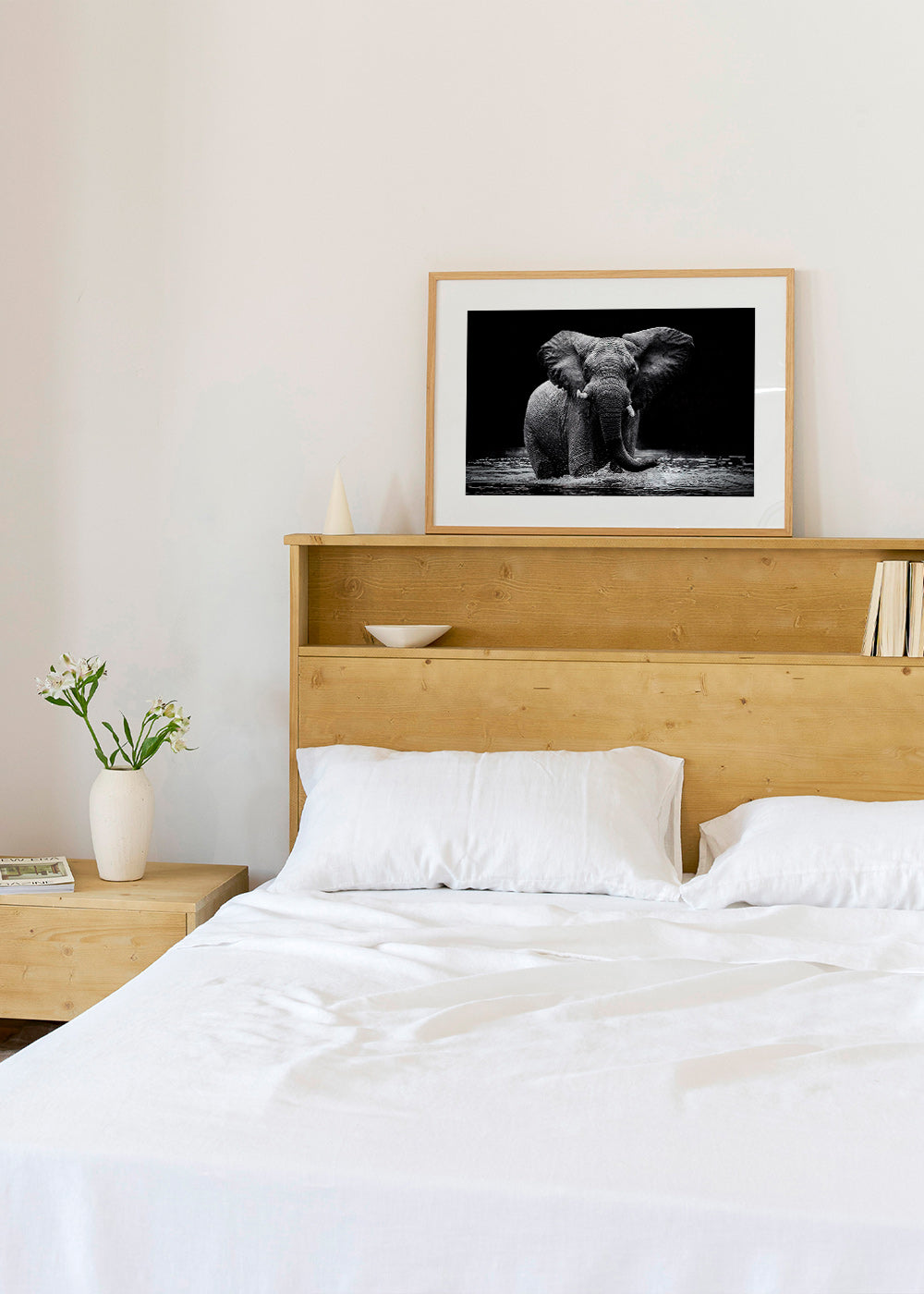 Cuadro elefante en agua, retrato en blanco y negro – Product2