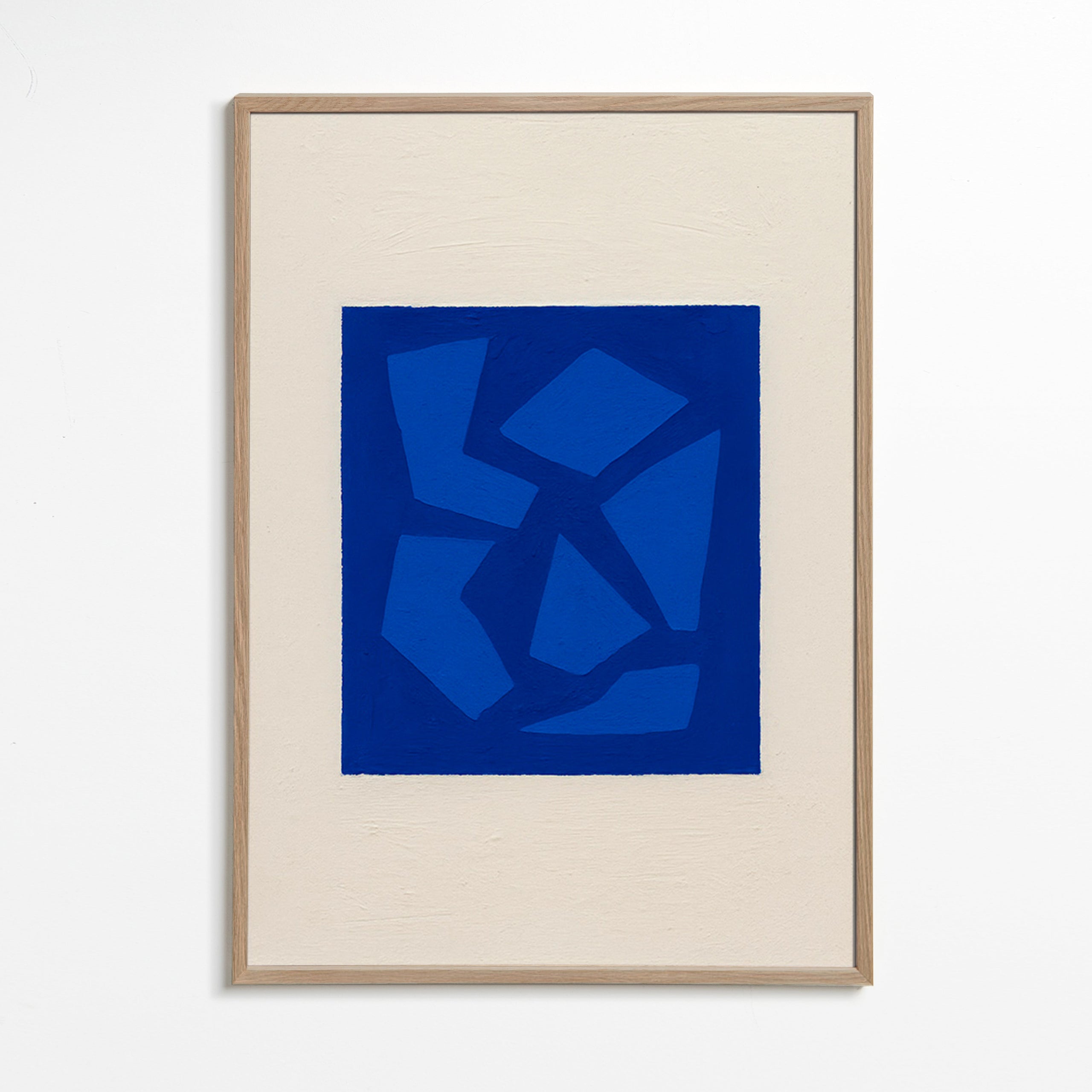 Cuadro abstracto azul con formas fragmentadas – Oak Frame