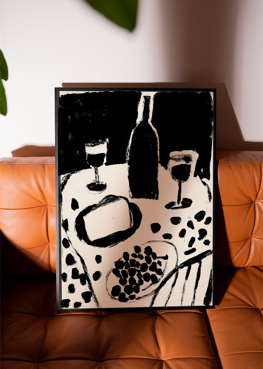 Arte da cucina: bottiglia e uva in monocromo