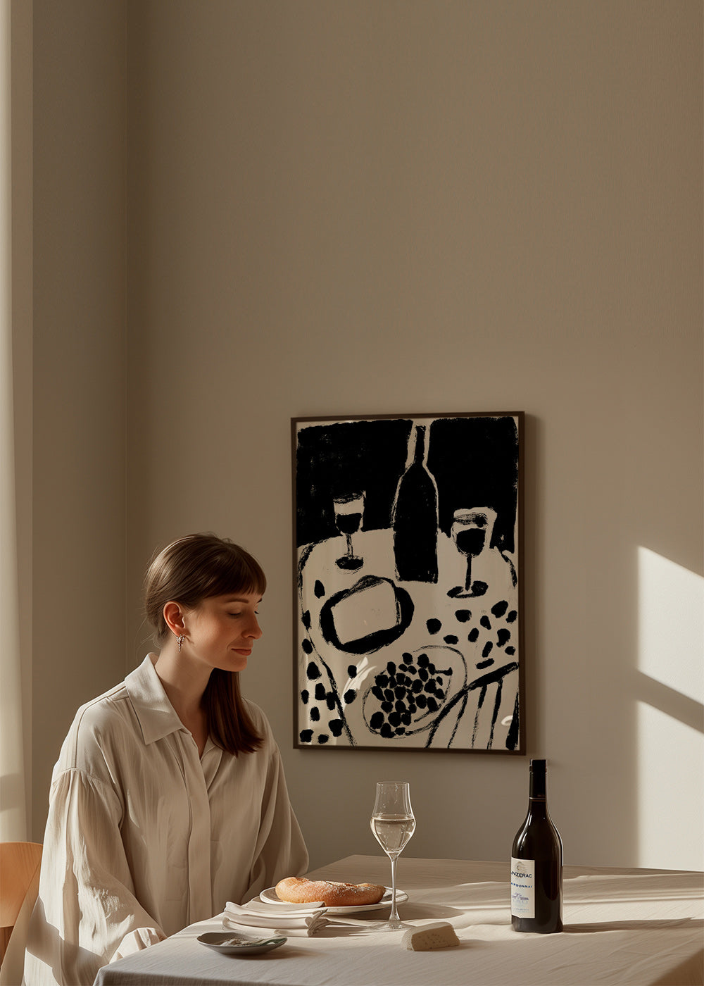 Arte da cucina: bottiglia e uva in monocromo