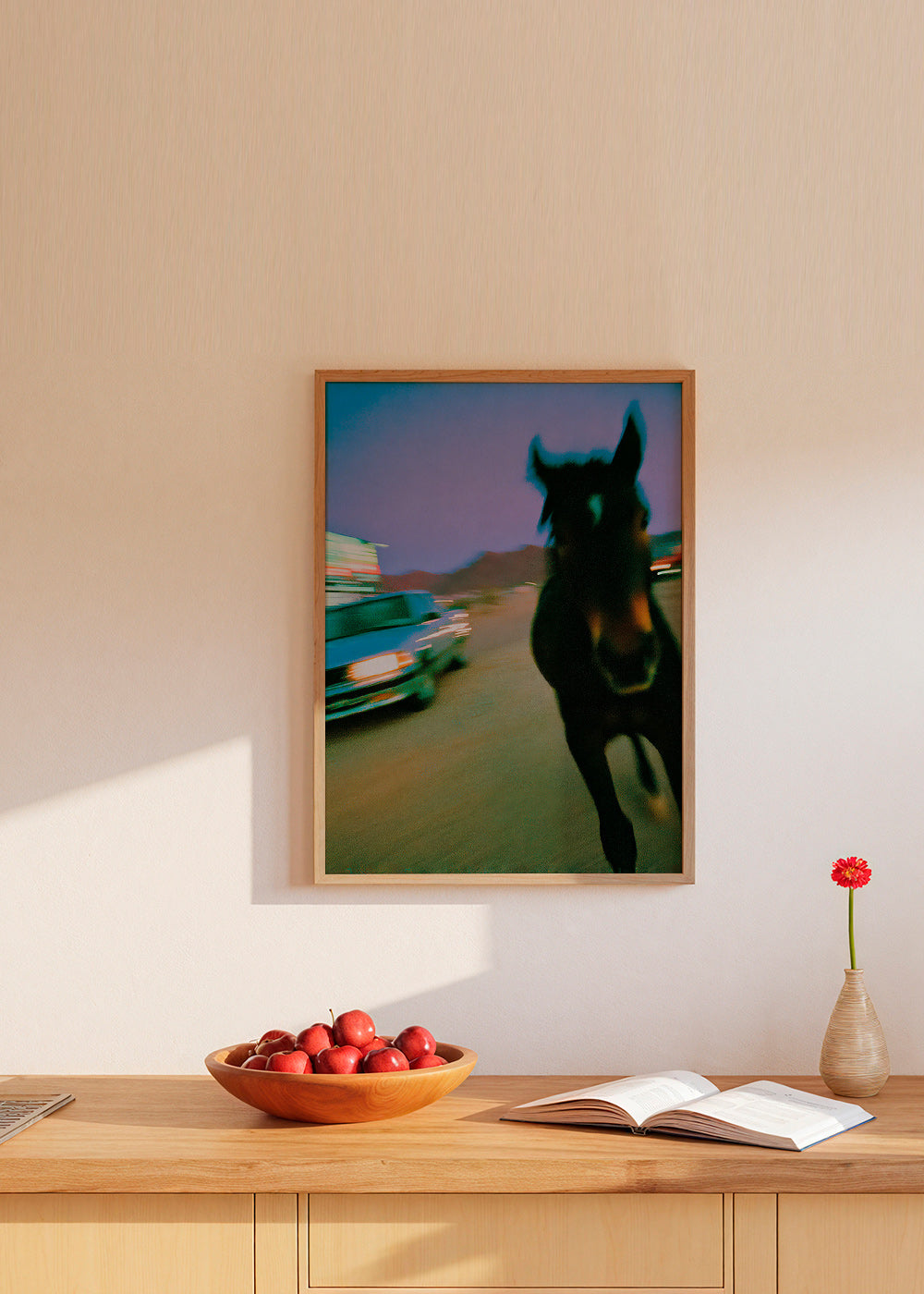 Opera cavallo in movimento al crepuscolo