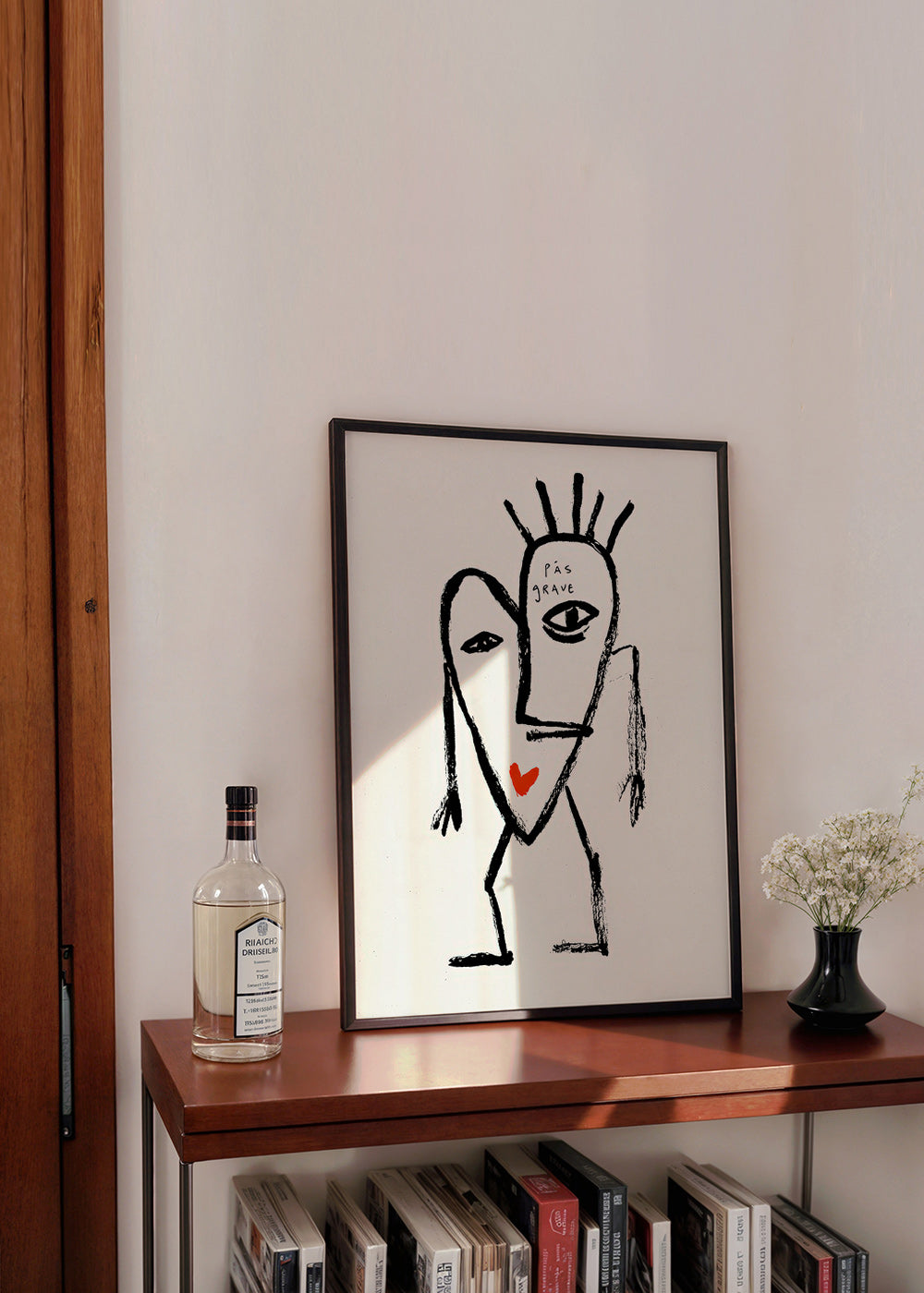 Quadro astratto volto lineare con cuore rosso