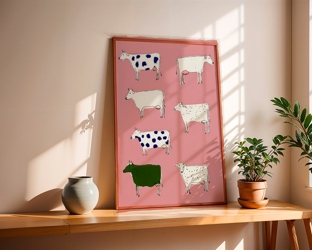 Opera con mucche illustrate su sfondo rosa