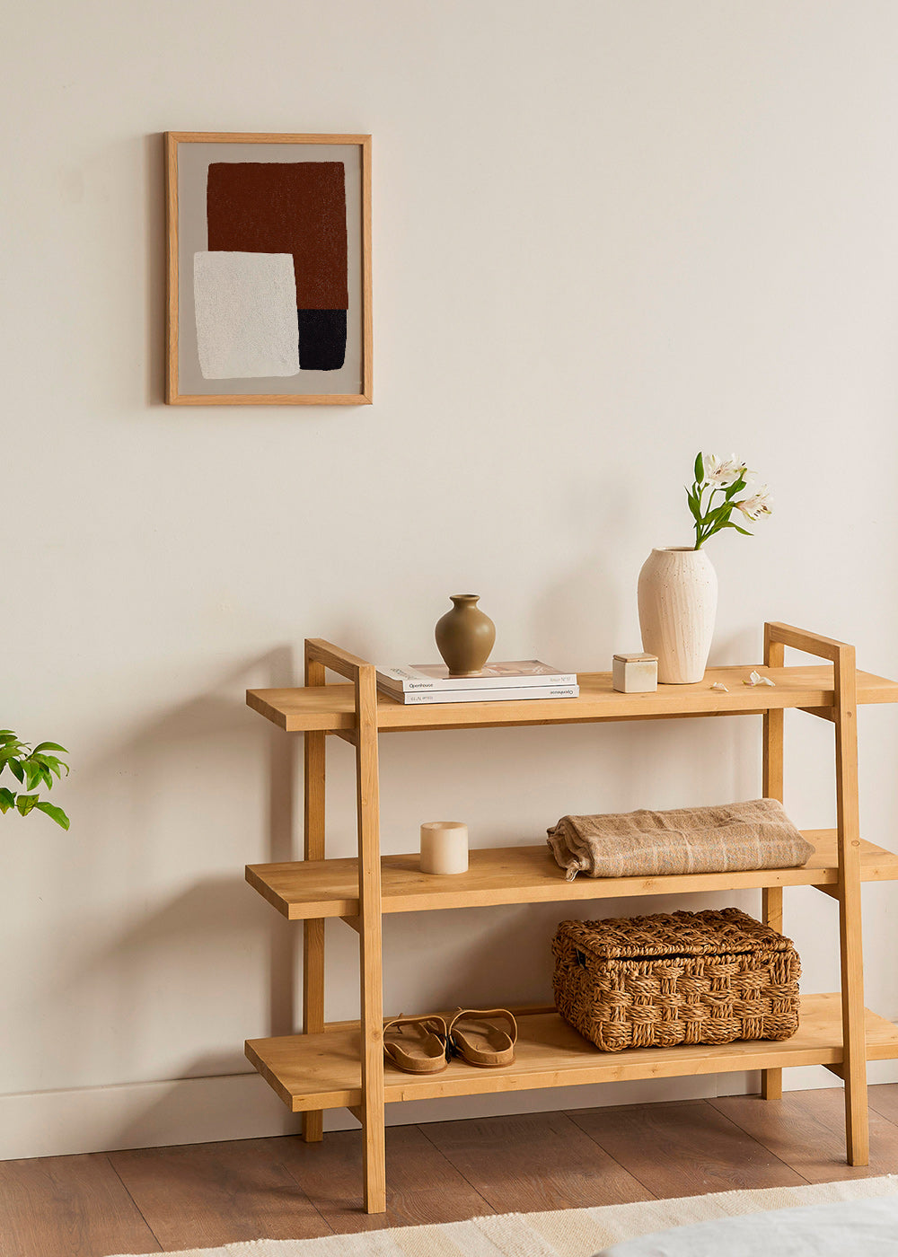 Design minimal con blocchi marrone e bianco