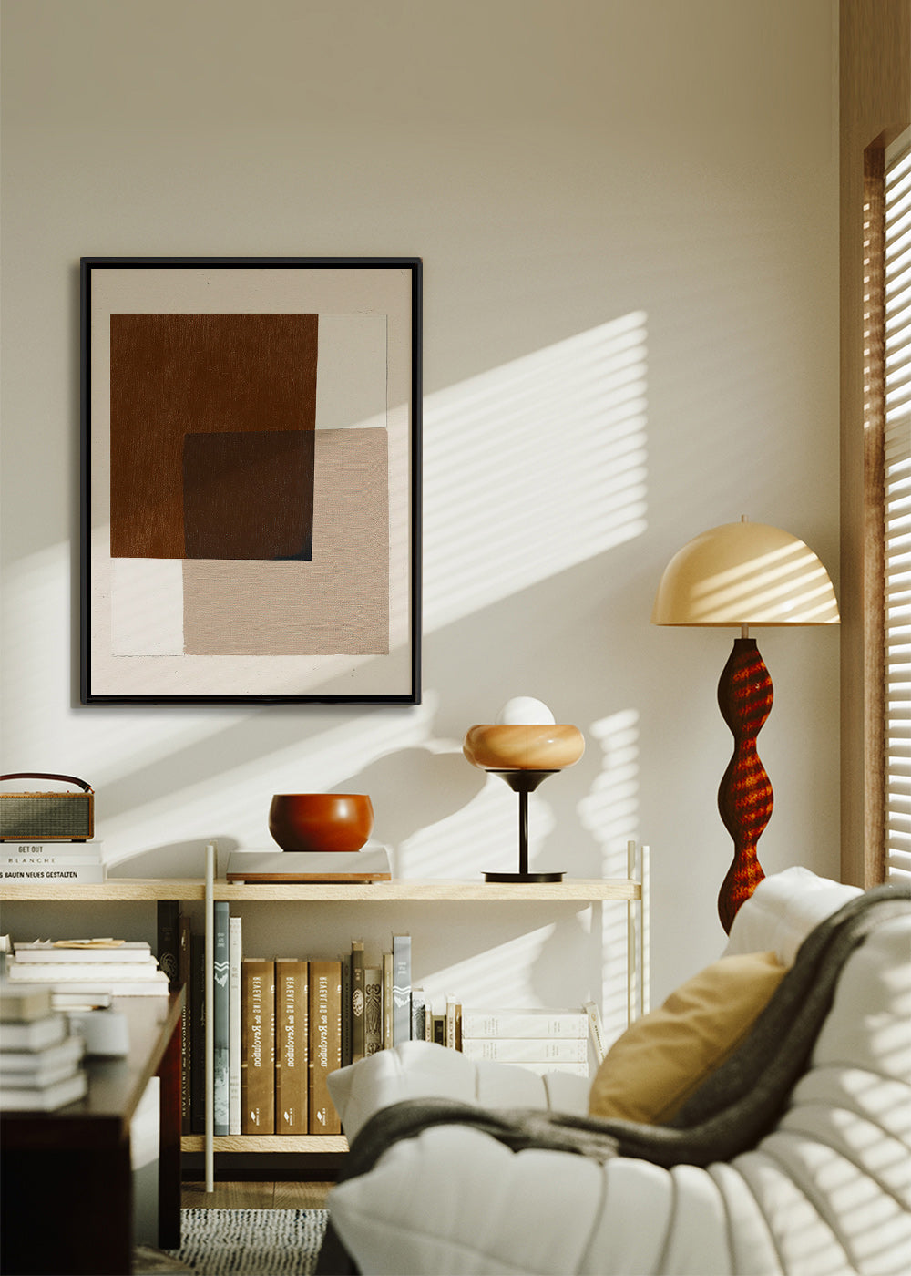 Design minimal con blocchi terrosi sovrapposti