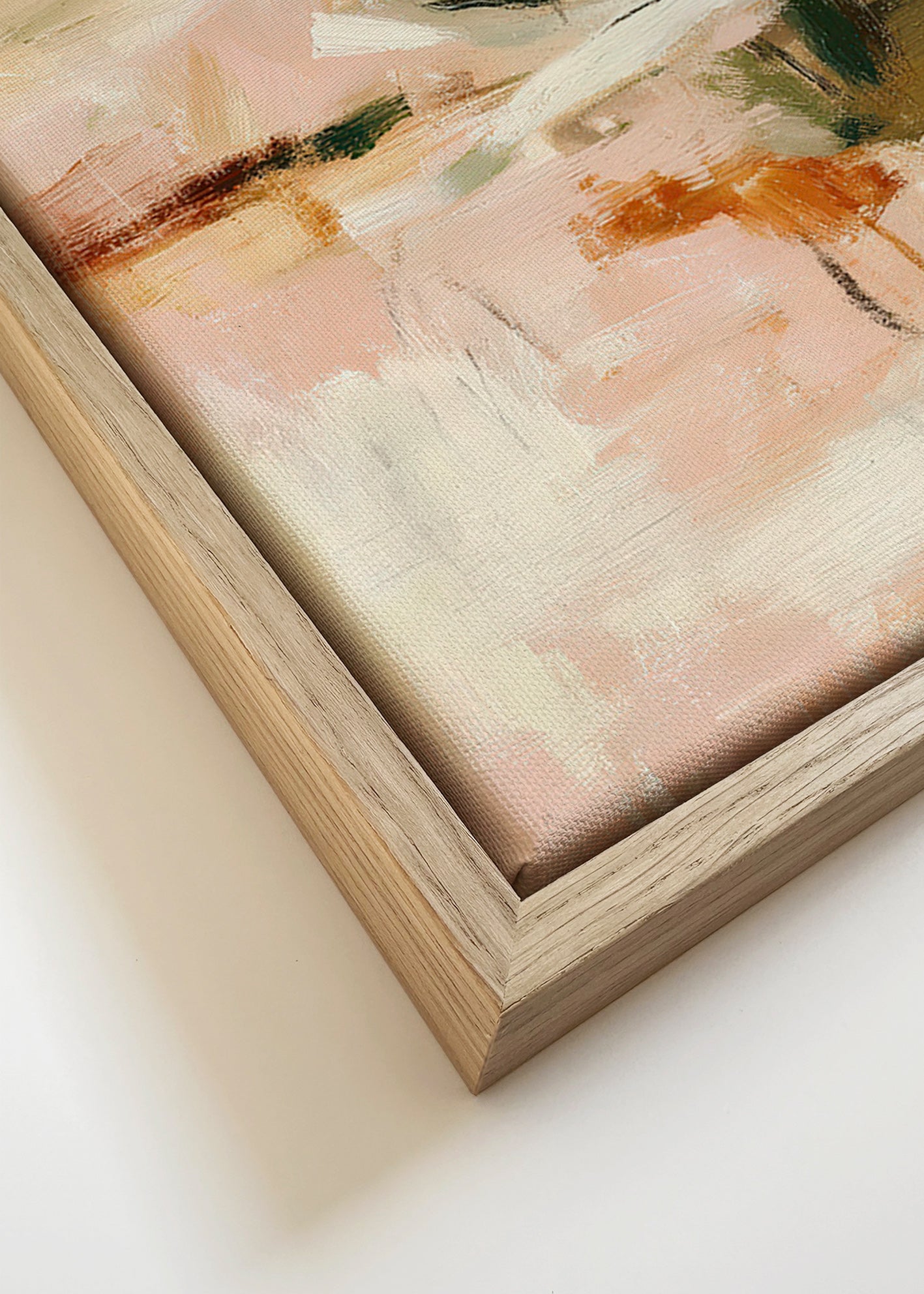 Quadro astratto petali soffici e gesto pittorico