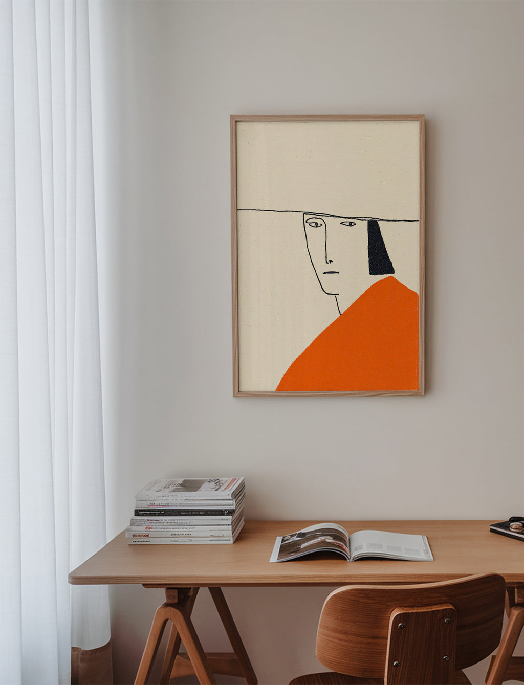 Illustrazione minimal con mantello arancione