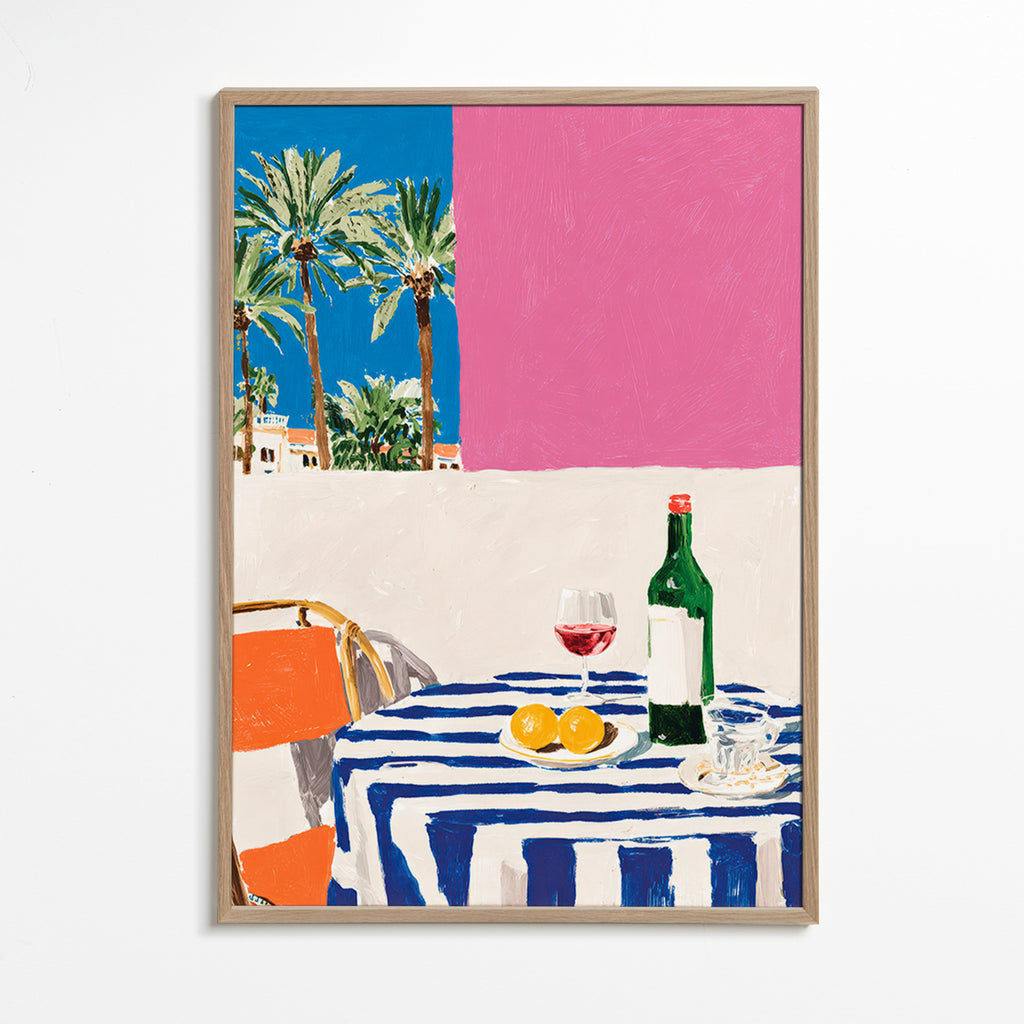 Arte da cucina con tavolo a righe, vino e palme