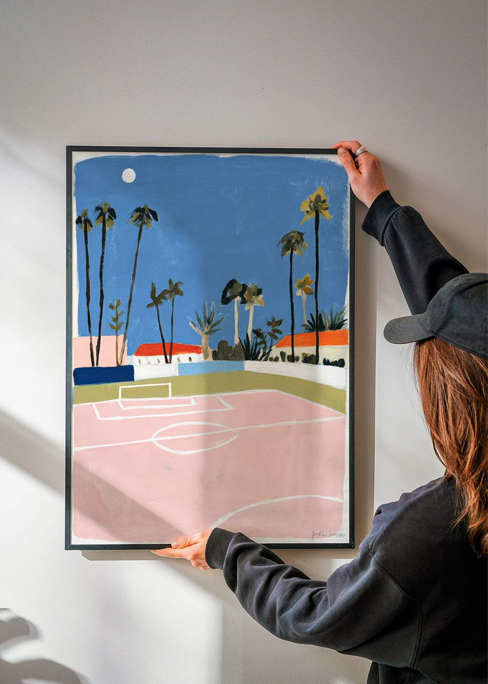 Arte sportivo con campo e palme