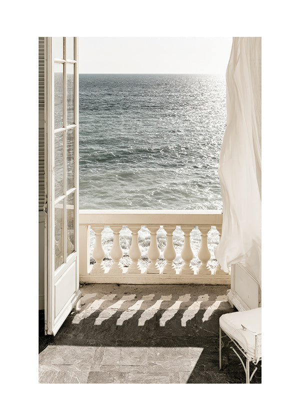 Arte paesaggistica: balcone con vista mare