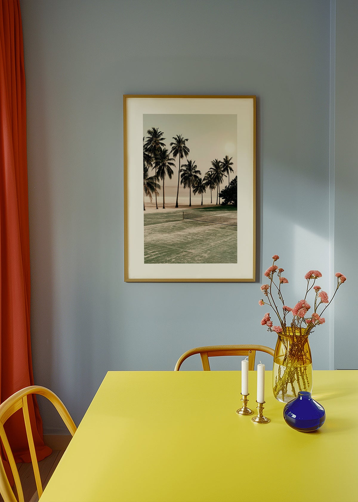 Arte paesaggistica con palme e campo da tennis