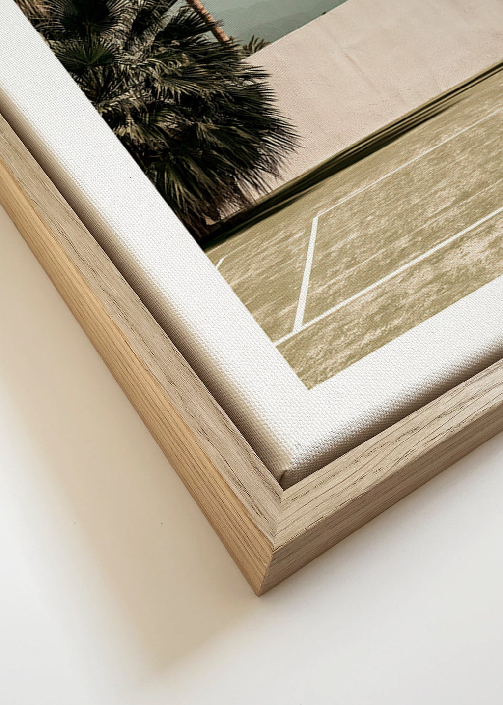 Arte paesaggistica palme e muro minimal