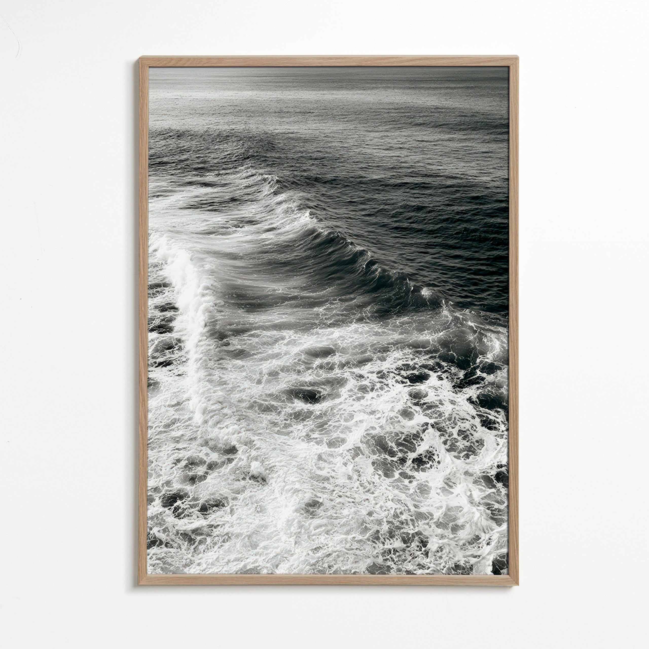 Fotografia di onde in bianco e nero