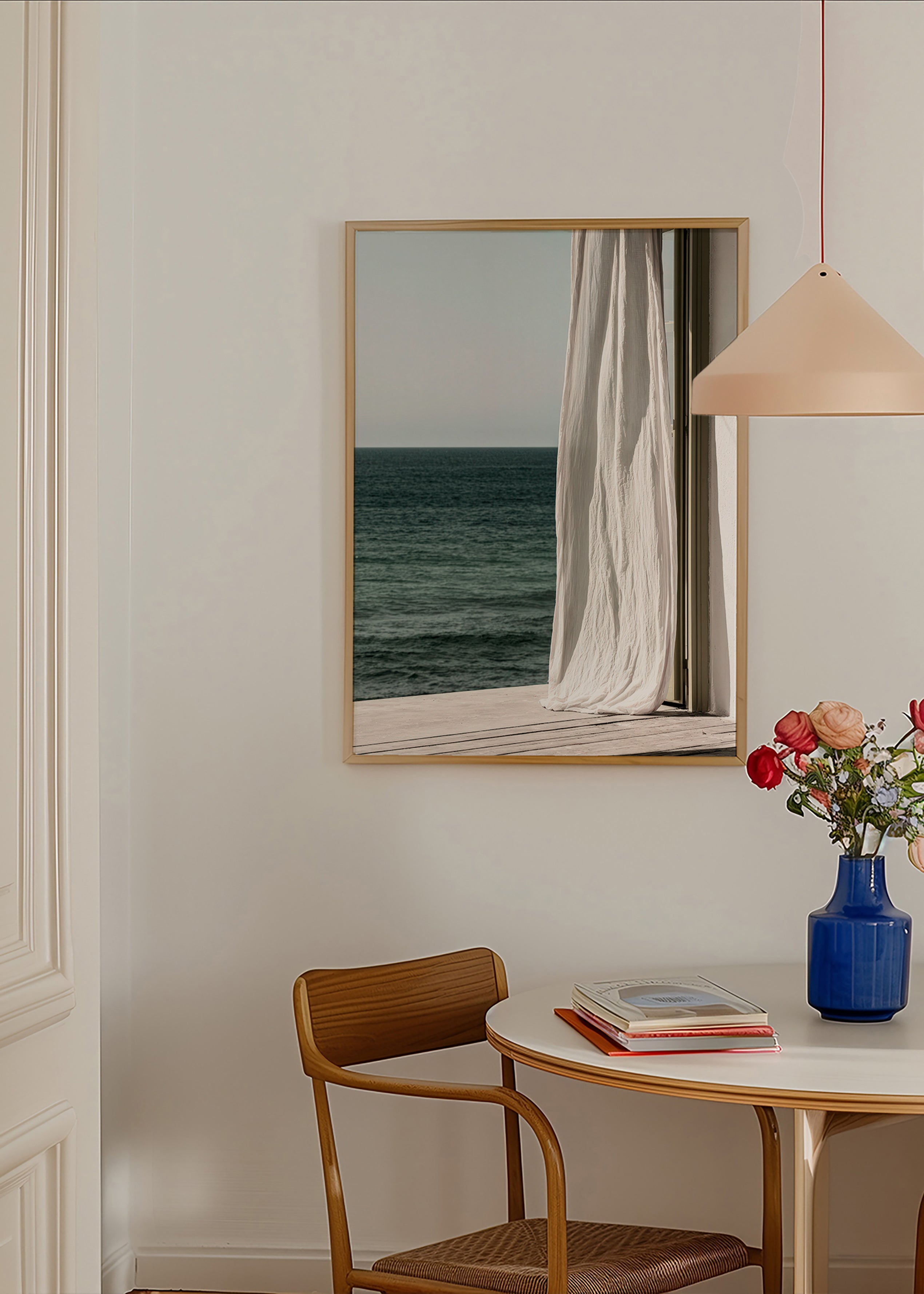 Quadro di paesaggio con tenda sul mare