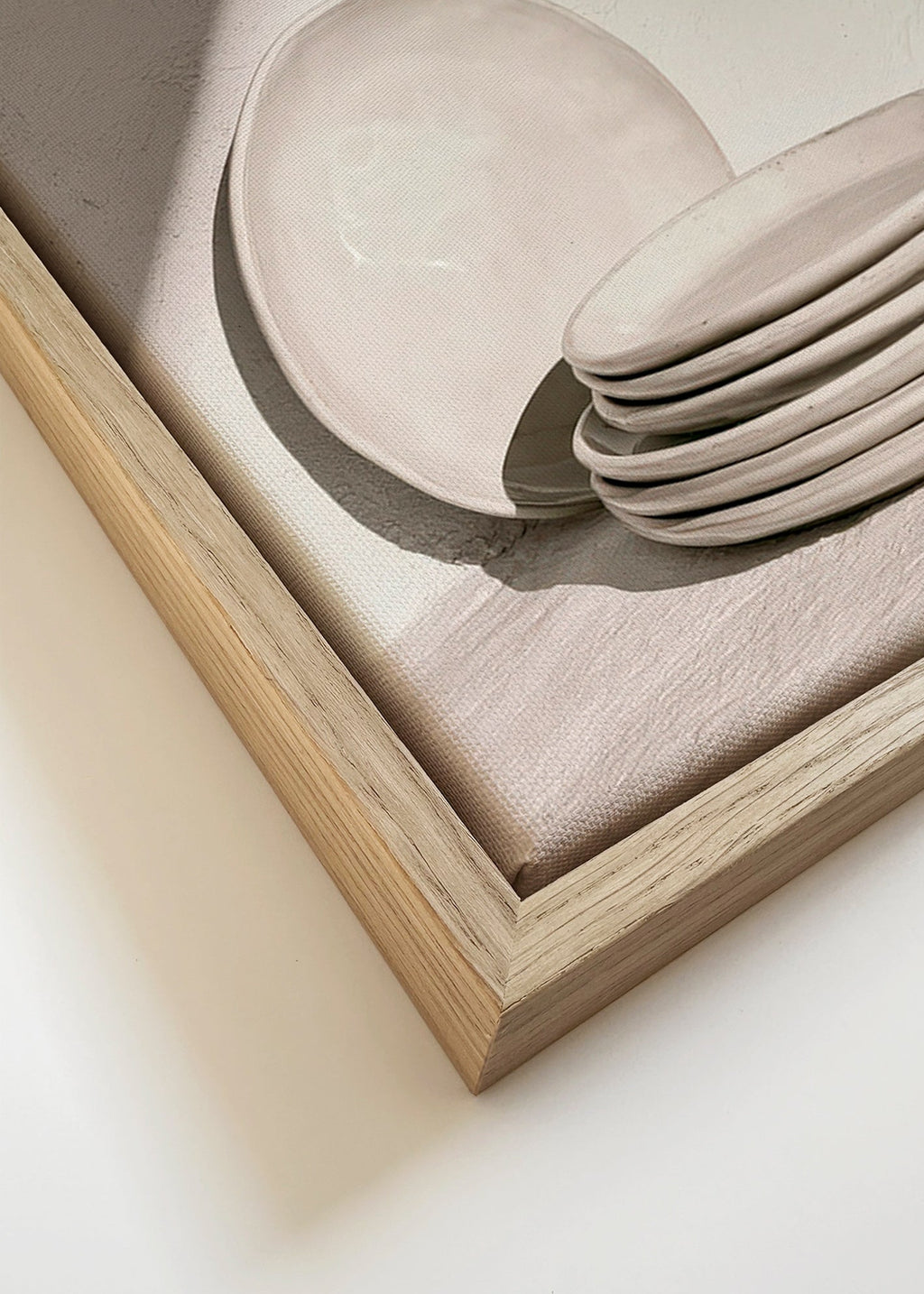 Arte da cucina: ceramica bianca e luce naturale